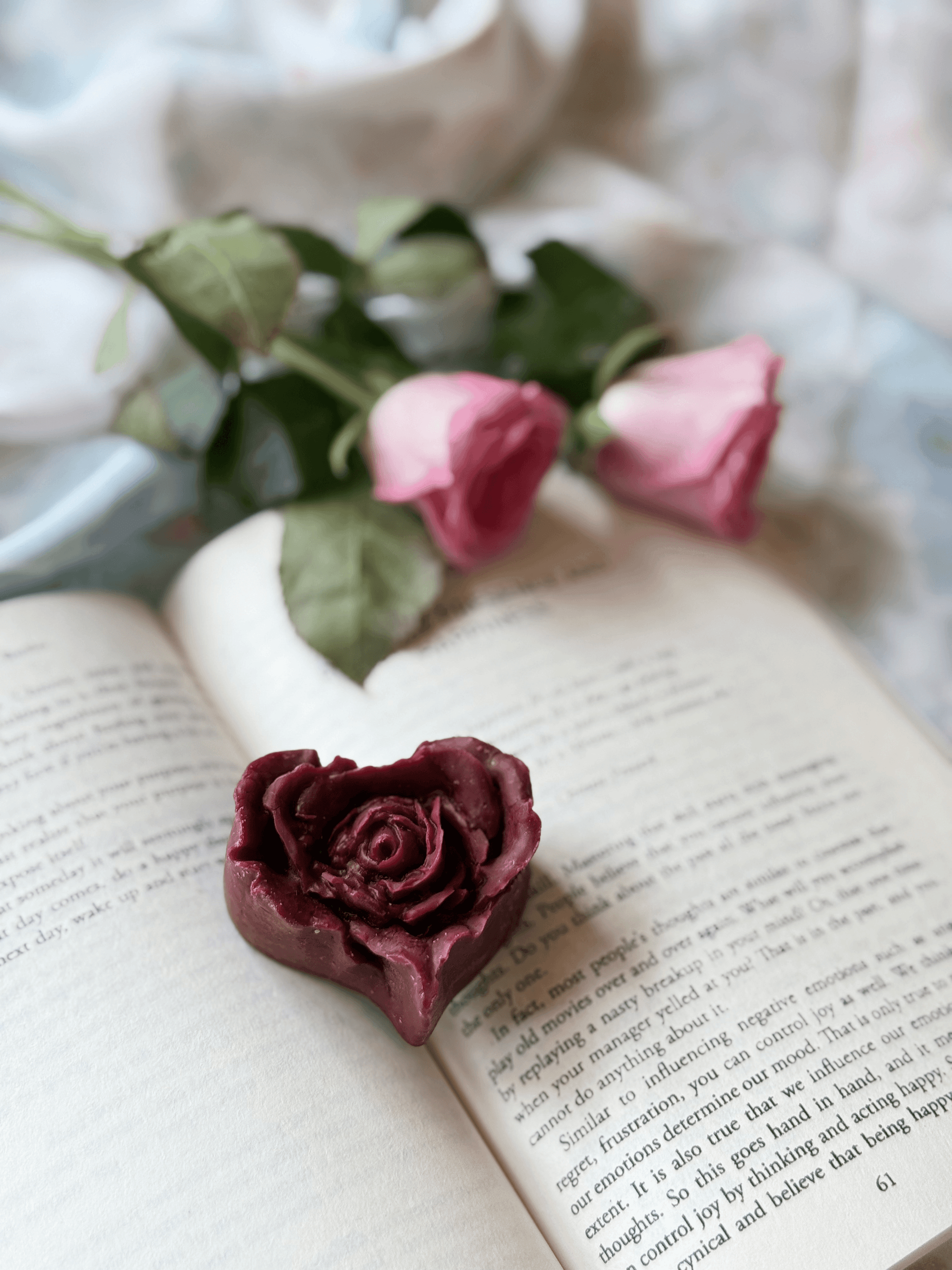 Vintage Rose Heart Keepsake Candle